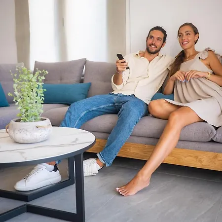 Isalos Seafront I Sea Fragrance ハニア