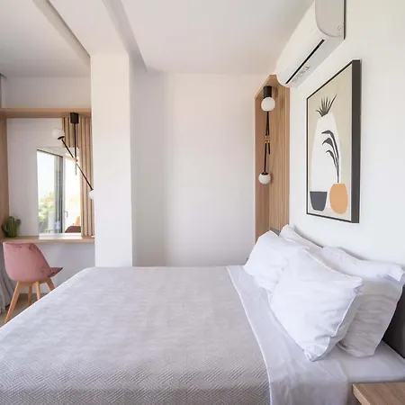 Isalos Seafront I Sea Fragrance