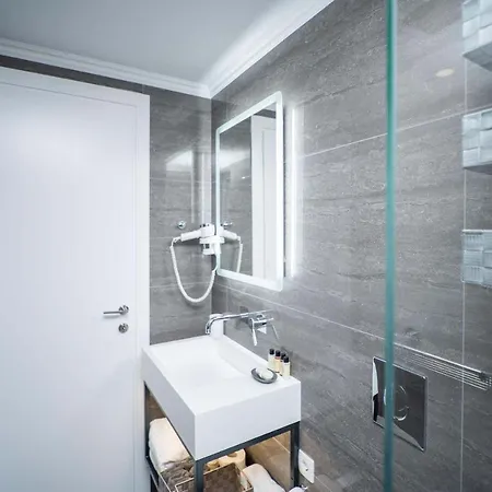 Isalos Seafront I Sea Fragrance Willa *