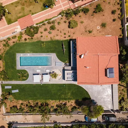 Isalos Seafront I Sea Fragrance Villa *