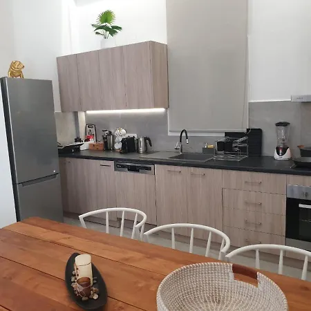 Isalos Seafront I Sea Fragrance