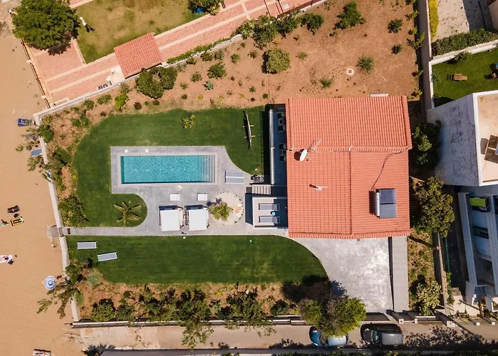 Isalos Seafront I Sea Fragrance Villa *