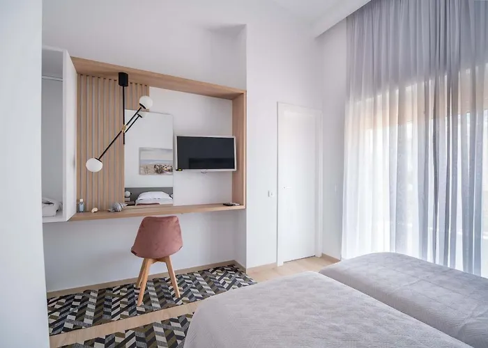 Isalos Seafront I Sea Fragrance